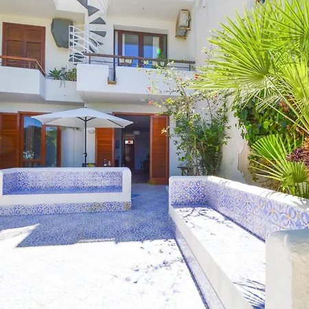 Villa Azzurra *